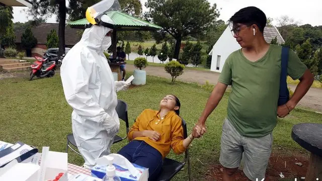 6 Potret Para Pemain 'Dari Jendela SMP' Swab Test, Ada yang Takut hingga Santai