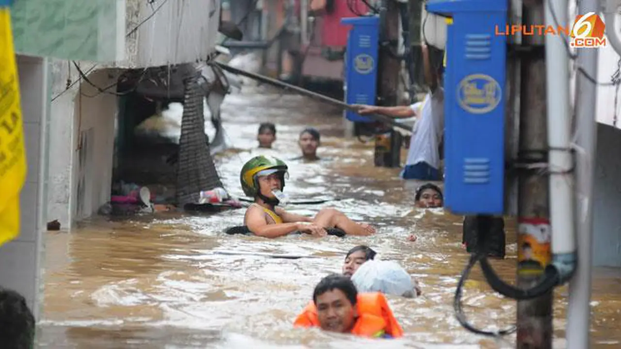 Banjir Kampung Pulo (banjir-kampung-pulo-140118b)