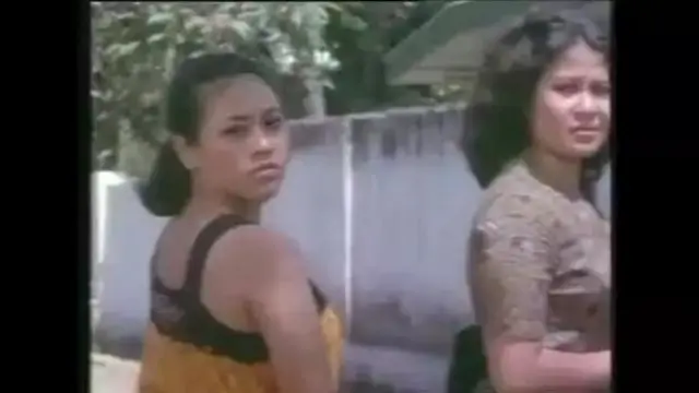 6 Potret Masa Muda Pelawak Nunung, Parasnya Disebut Mirip Rachel Vennya