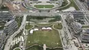 Wapres Gibran Rakabuming Raka mengungkap bahwa pihaknya baru saja mengunjungi IKN pada bulan lalu. Tampak foto udara yang diambil pada 14 Agustus 2025 ini menunjukkan Istana Kepresidenan dan gedung-gedung kementerian pemerintah yang sedang dalam tahap pembangunan di Ibu Kota Nusantara (IKN), ibu kota baru Indonesia yang direncanakan, di Kalimantan Timur. (Foto oleh AFP)