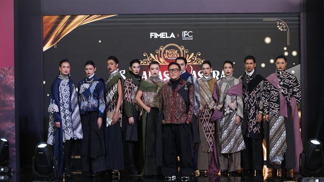 Parade Wastra Nusantara 2025