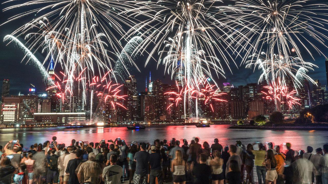 FOTO: Pesta Kembang Api Meriahkan Hari Kemerdekaan Amerika Serikat