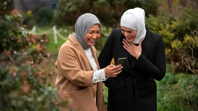 Ilustrasi muslimah, Islami, tertawa