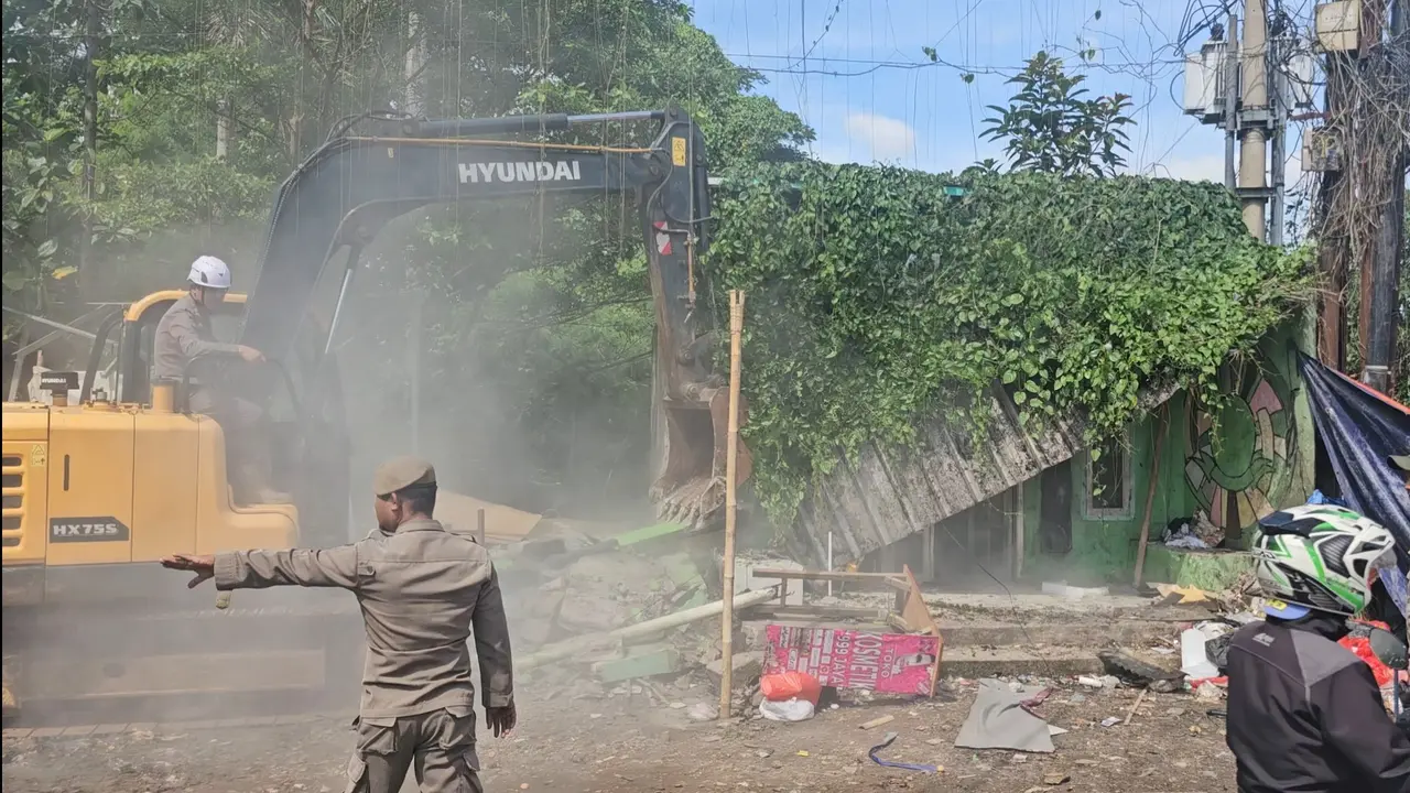 Penertiban bangunan liar di Depok. (Liputan6.com/Dicky Agung Prihanto)