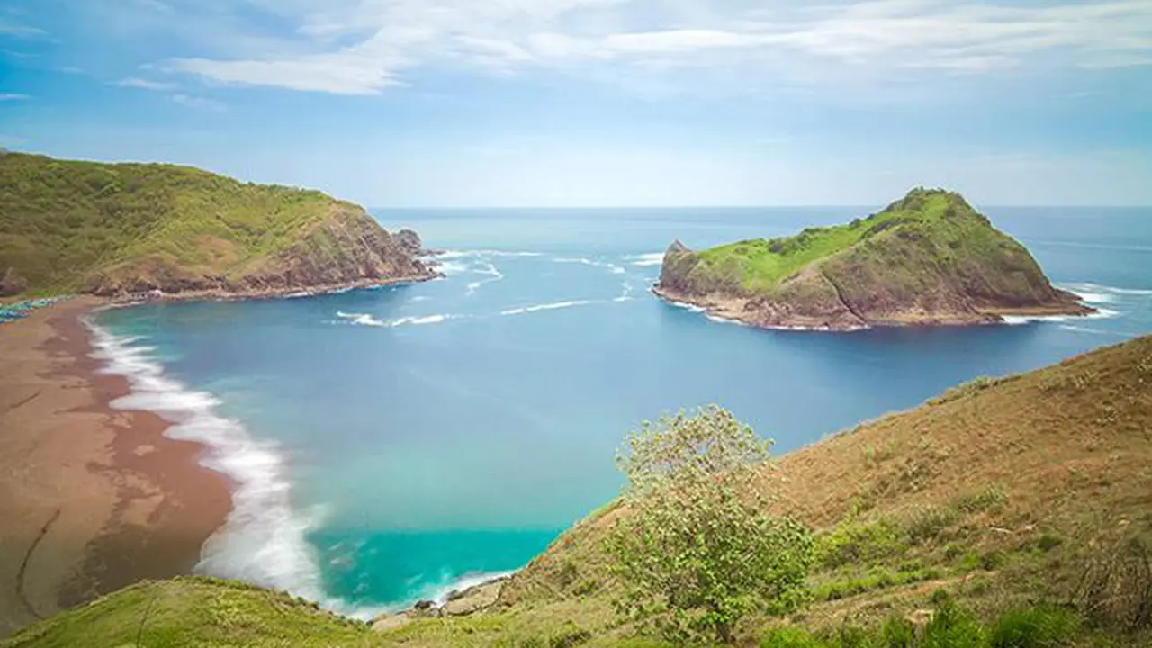 Payangan, Pantai yang Memukau, tapi Belum Tergarap Sempurna