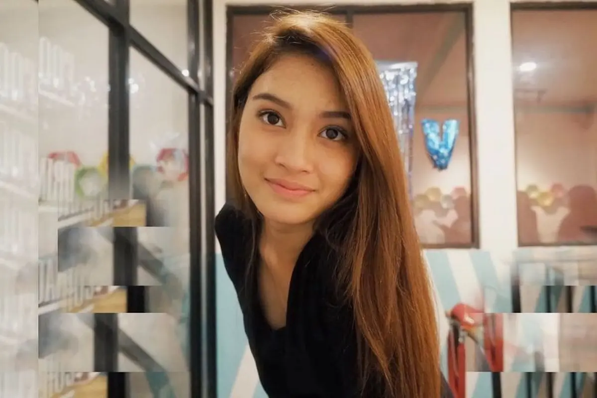 Maura Gabrielle (https://www.instagram.com/p/Bi5vlE8l_YY/)