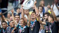 PSV Eindhoven menjadi juara Piala Super Belanda setelah mengalahkan Feyenoord Rotterdam, 1-0, di Amsterdam Arena, Senin (1/8/2016) dini hari WIB. (AFP/ANP/Jerry Lampen/Netherlands OUT)