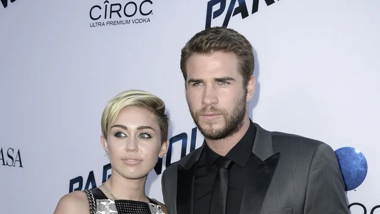 Miley Cyrus dan Liam Hemsworth 