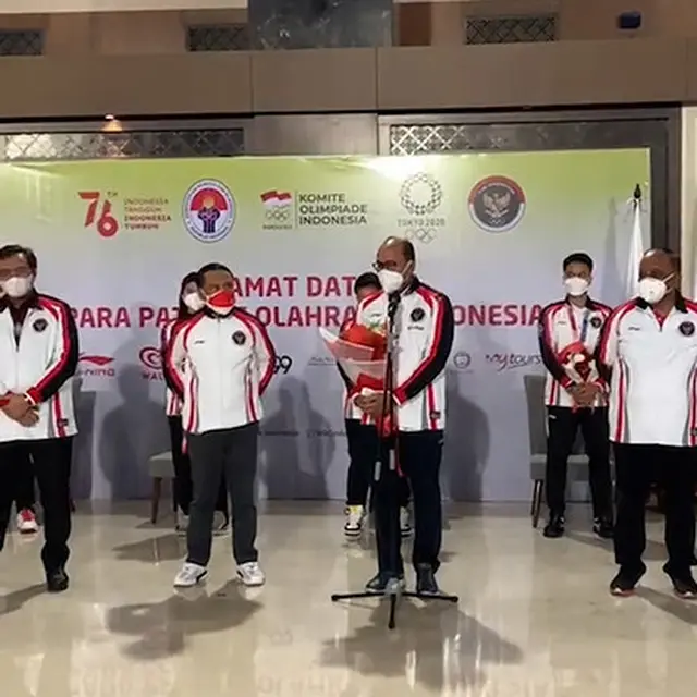 6 Momen Penyambutan Kloter Terakhir Tim Indonesia di Bandara, Riuh Teriakan Bangga