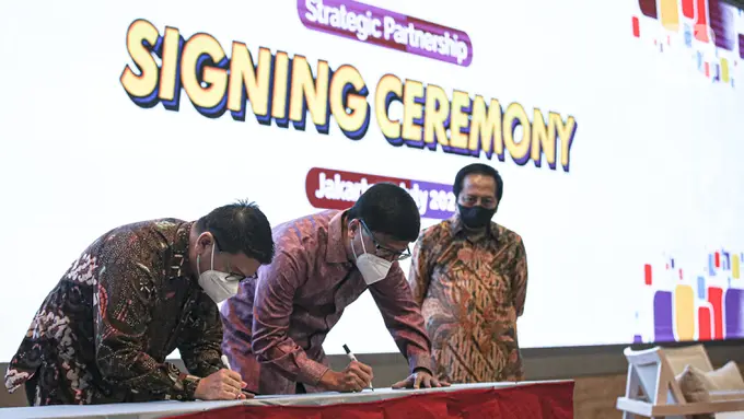 Vidio mengumumkan kerja sama strategis dengan penyedia layanan internet MyRepublic dan Smartfren. Kerja sama strategis itu ditunjukkan lewat penandatangan nota kesepahaman yang dilakukan dua perusahaan.