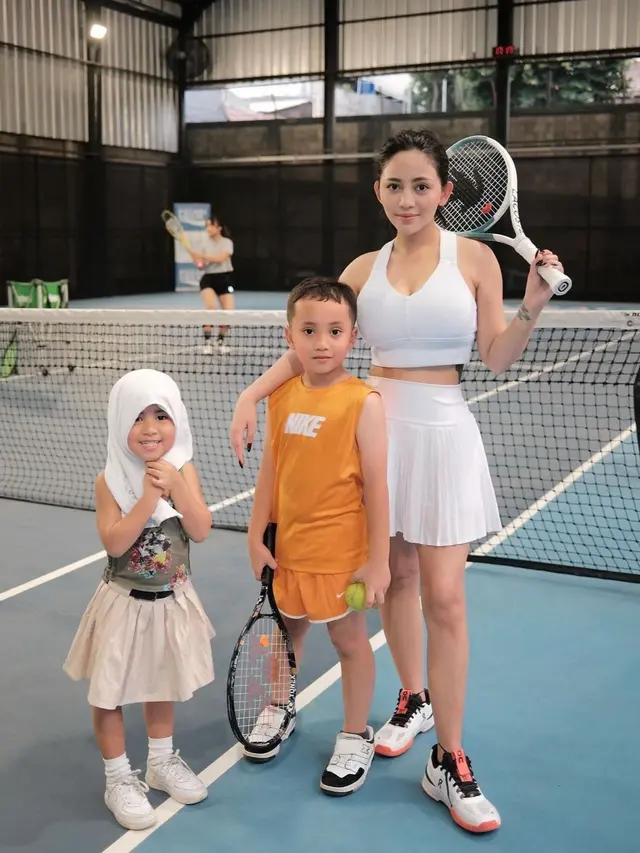 Rachel Vennya, Xabiru, dan Chava (Instagram/@rachelvennya)