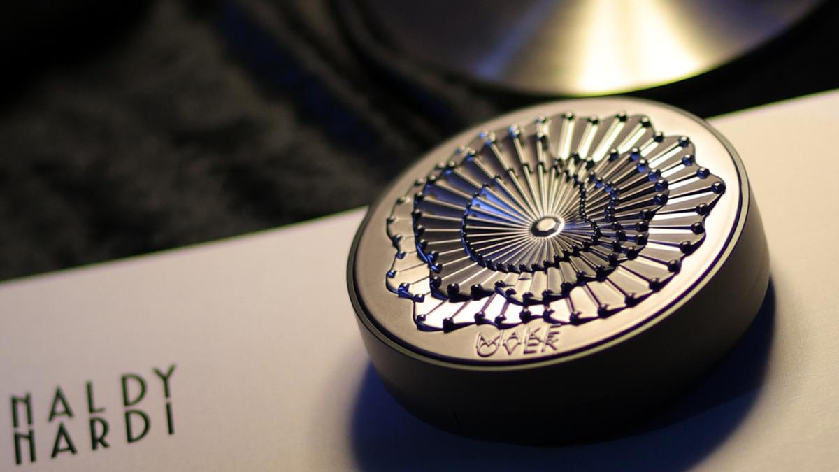 MAKE OVER x Rinaldy Yunardi Hadirkan Kolaborasi Spesial Lewat Good Things Are Worth The Fear