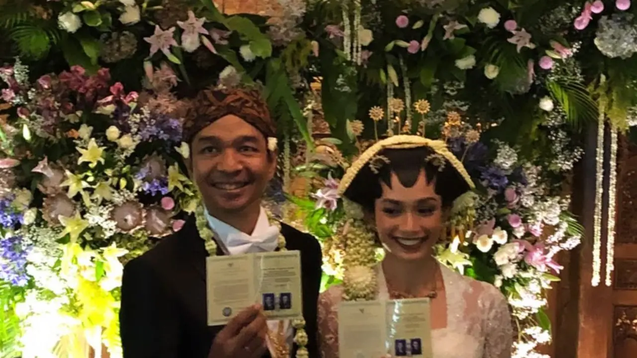 Dimas Djayadiningrat Resmi Menikah dengan Faradina Mufti di Tanggal Cantik