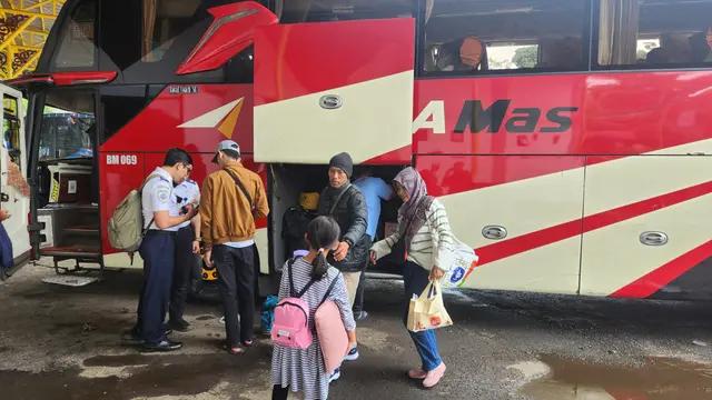 Arus Mudik Libur Nataru 2024/2025