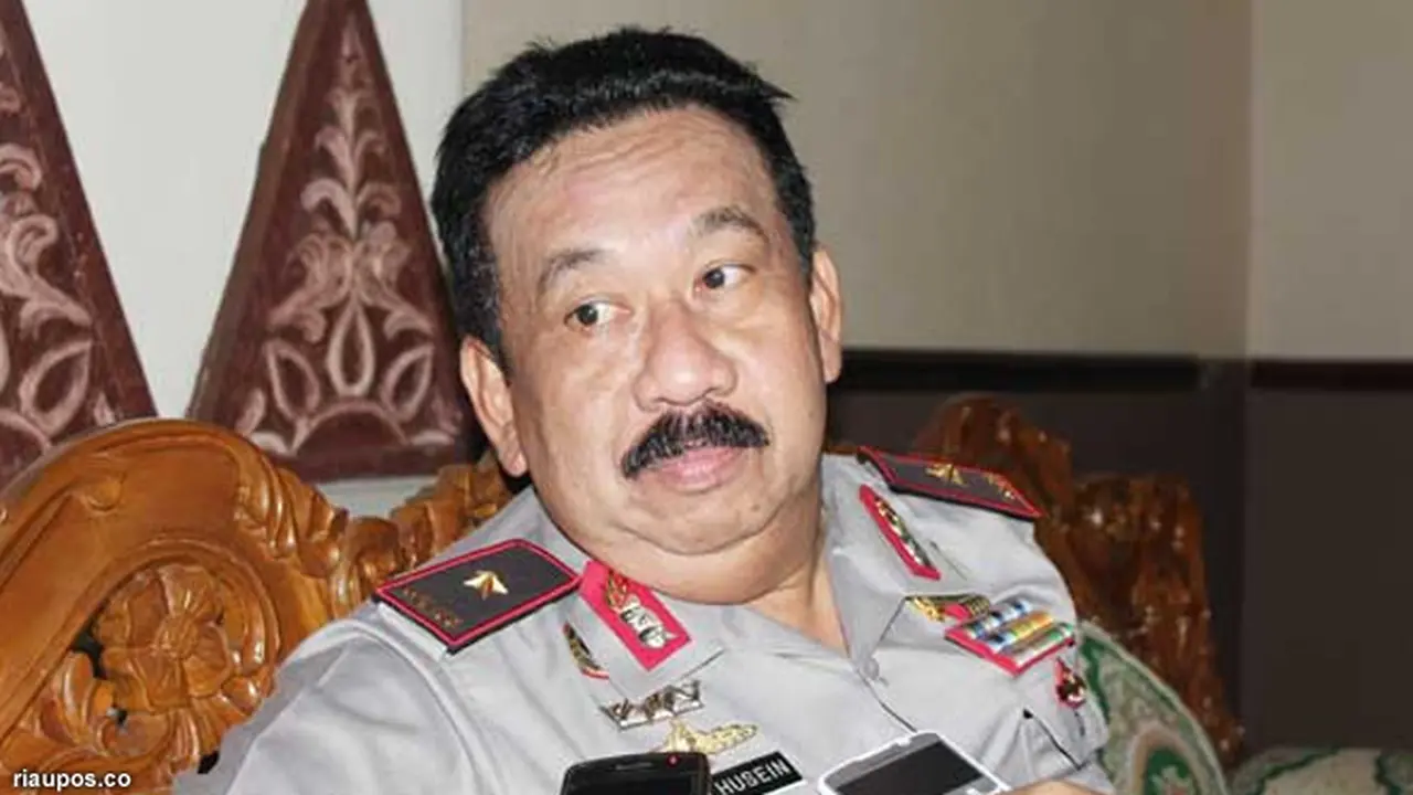 kapolda-riau-130610b.jpg