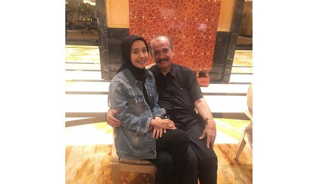 7 Potret Hangat Laudya Cynthia Bella dan Sang Ayah yang Jarang Tersorot