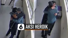 Beredar video detik-detik seorang guru olahraga SMA Parknose, Portland mencoba menenangkan pelaku penembakan dengan cara memeluknya. Pelaku adalah salah satu murid di sekolah tersebut.