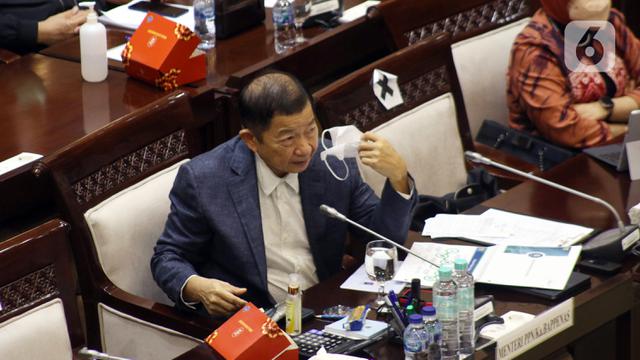 FOTO: Kepala Bappenas Bahas Evaluasi hingga Rencana Kerja Bersama DPR