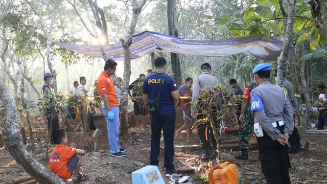 Polres Kebumen menyelidiki penyebab kematian AK, korban pembunuhan yang sebelumnya diduga meninggal dunia karena keracunan miras.  (Foto: Liputan6.com/Muhamad Ridlo)