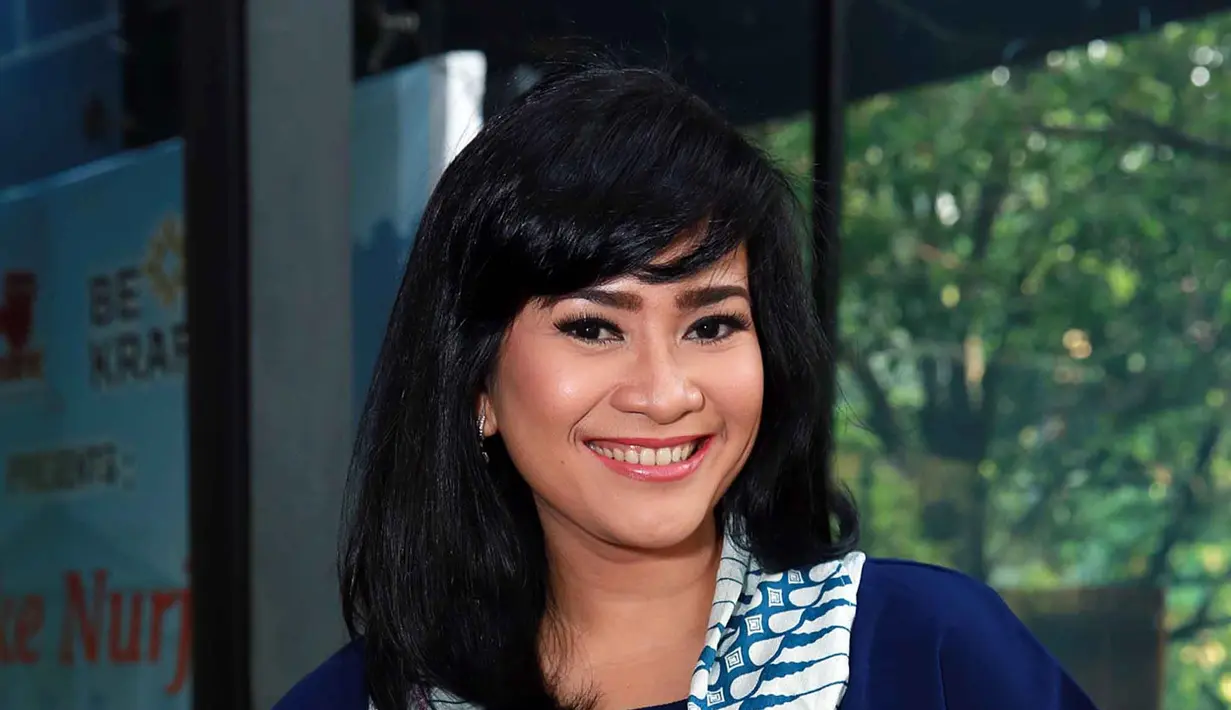 Mantan istri Aldi Bragi itu akan memberikan kuliah mengenai sejarah hingga perkembangannya musik dangdut pada mahasiswa jurusan Departemen Musik Etnik. (Deki Prayoga/Bintang.com)