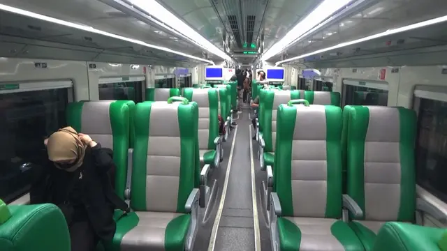 Ruang Penumpang Kereta Api di Stasiun Tugu Yogyakarta