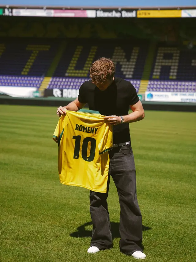Ole Romeny bergabung dengan Fortuna Sittard.