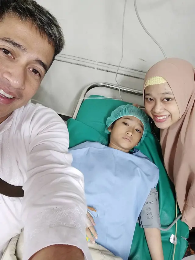Irfan Hakim dan putrinya Aisha Keem (Foto: Instagram/@irfanhakim75)