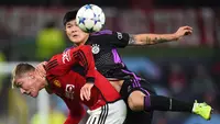 Kim Min Jae merupakan pemain Asia yang kini berkarier di Bayern Munchen. Dirinya dipanggil Timnas Korea Selatan asuhan Juergen Klinsmann untuk mengisi posisi bek tengah pada Piala Asia 2023. Ia akan menjadi tembok tangguh di barisan belakang Taeguk Warriors. (AFP/Peter Powell)