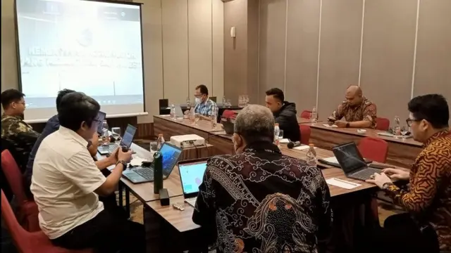 Kemenkomarves.