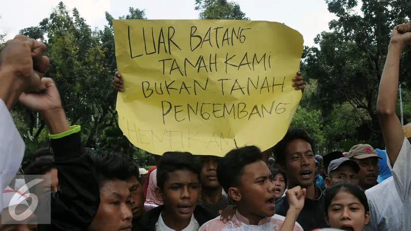 20160422- Pemuda Luar Batang Serbu Balaikota-Jakarta- Helmi Fithriansyah