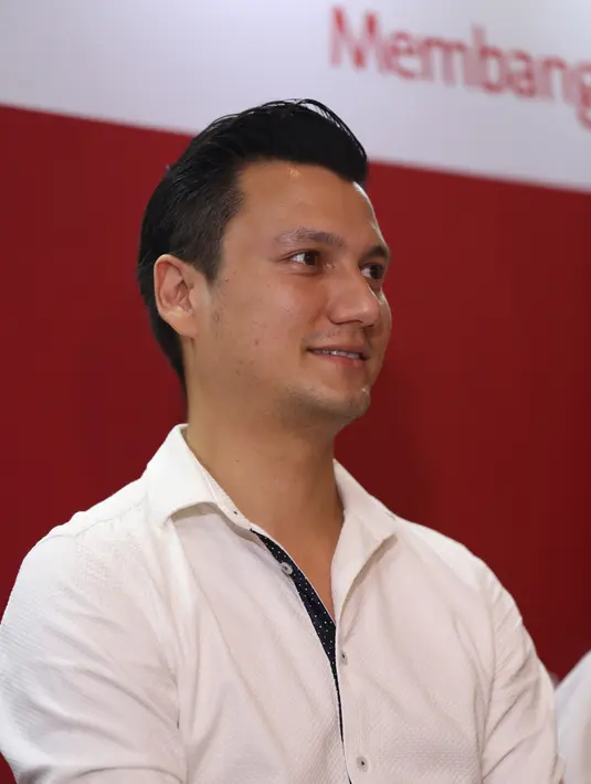 Tak hanya tampan, lelaki berusia 34 tahun ini menjadi sosok pria idaman lantaran ia merupakan sosok ayah yang sayang kepada si buah hati. Seperti di rumah ia dan istri telah menyiapkan ruang bermain untuk Juna. (Andy Masela/Bintang.com)