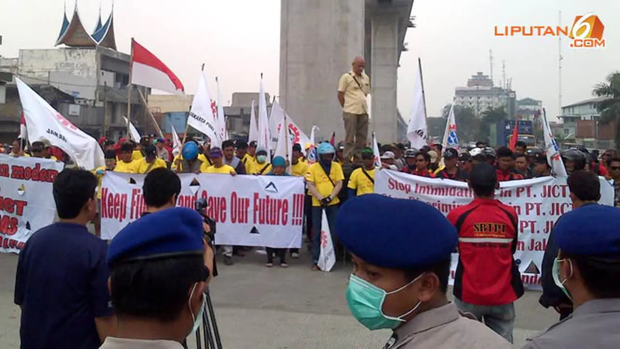 buruh-perwakilan-131031c.jpg