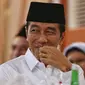 Presiden Joko Widodo saat menghadiri buka puasa bersama di Rumah Dinas Ketua DPR Bambang Soesatyo di Kawasan Widya Chandra Jakarta, Senin (13/5). Buka Puasa tersebut juga di Hadiri Tokoh Politik dan Petinggi Lembaga Negara. (Liputan6.com/Johan Tallo)