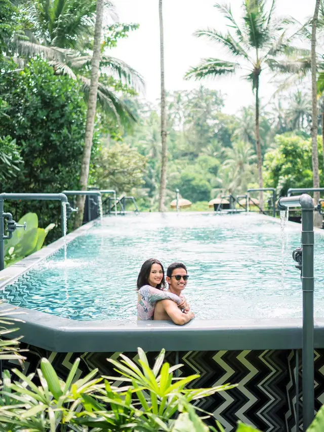 Usai dari Bali, Ini 7 Momen Bulan Madu Belva Devara dan Istri Ke Italia