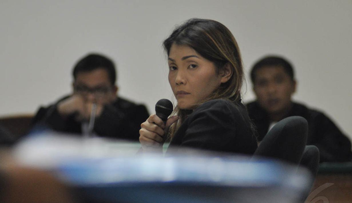 Dalam sidang lanjutan tersebut, Artha Meris Simbolon dicecar banyak pertanyaan oleh JPU di Pengadilan Tipikor, Jakarta, Kamis (30/10/2014). (Liputan6.com/Miftahul Hayat) 
