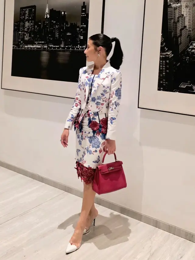 OOTD Kenakan Wastra yang Bisa Dikenakan saat Parade Wastra Nusantara 2025.