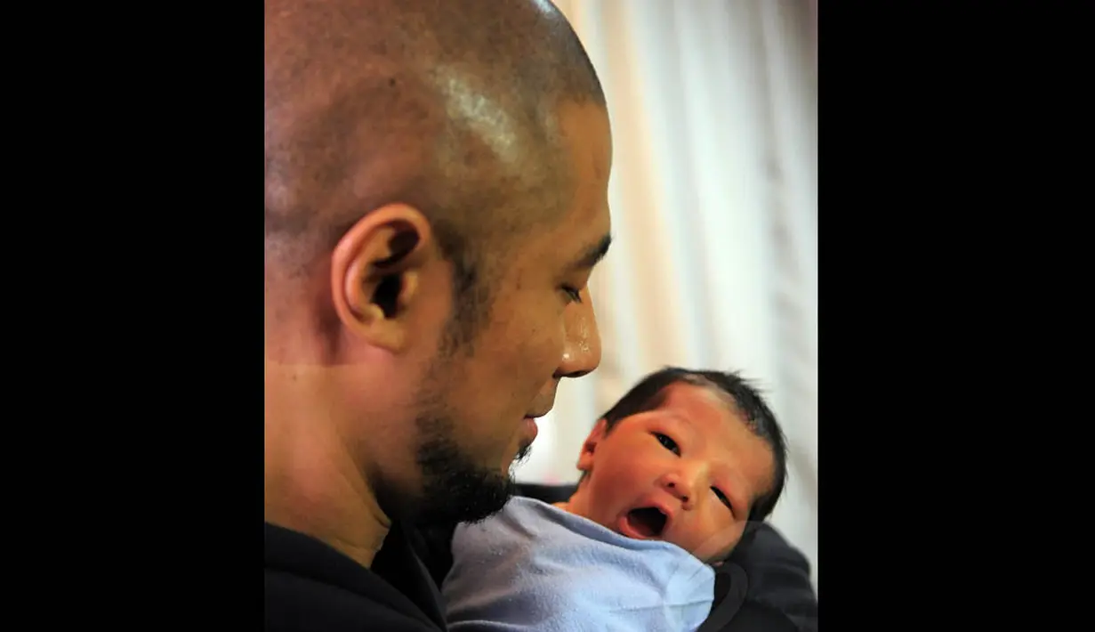 Bayi laki-laki pasangan Marcell Siahaan-Rima Melati Adams itu diberi nama Seth Ananda Siahaan. (Liputan6.com/Faisal R Syam) 