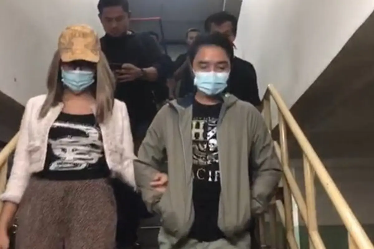 Terseret Kasus Narkoba, Ini 7 Potret Detik-detik Lucinta Luna Ditangkap Polisi