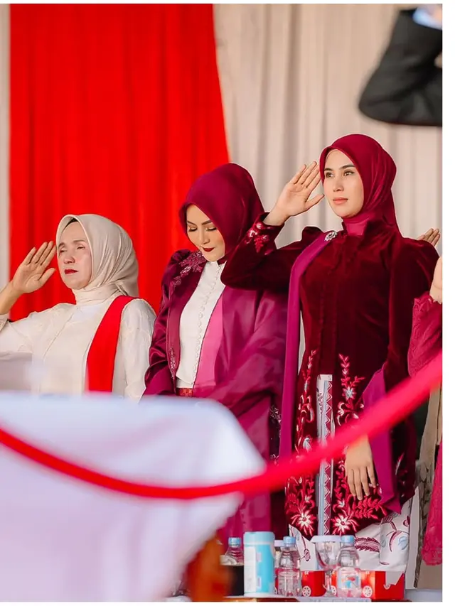 7 Potret Syahnaz Sadiqah di Upacara HUT ke-80 RI, Perdana sebagai Istri Bupati