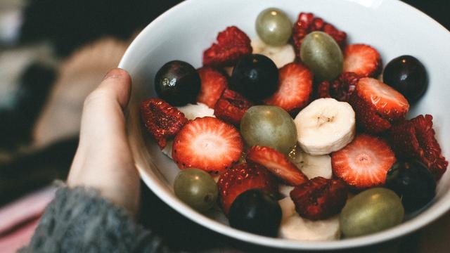 Ilustrasi salad buah