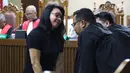 Terdakwa suap revitalisasi Pasar Lirung dan Pasar Beo Kabupaten Kepulauan Talaud TA 2019, Sri Wahyumi Maria Manalip saat menjalani sidang putusan di Pengadilan Tipikor, Jakarta, Senin (9/12/2019). Wahyumi dihukum empat tahun enam bulan penjara, denda Rp 200 juta. (Liputan6.com/Helmi Fithriansyah)