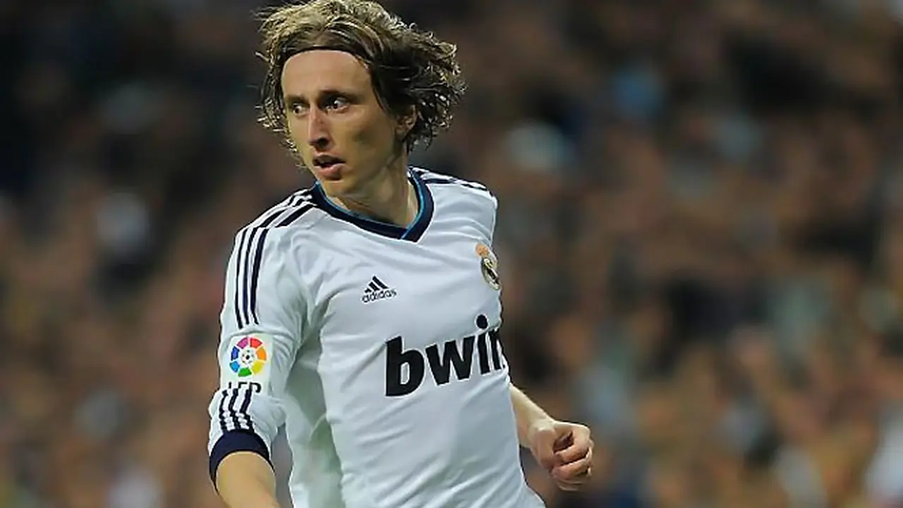 modric-madrid-140207b.jpg