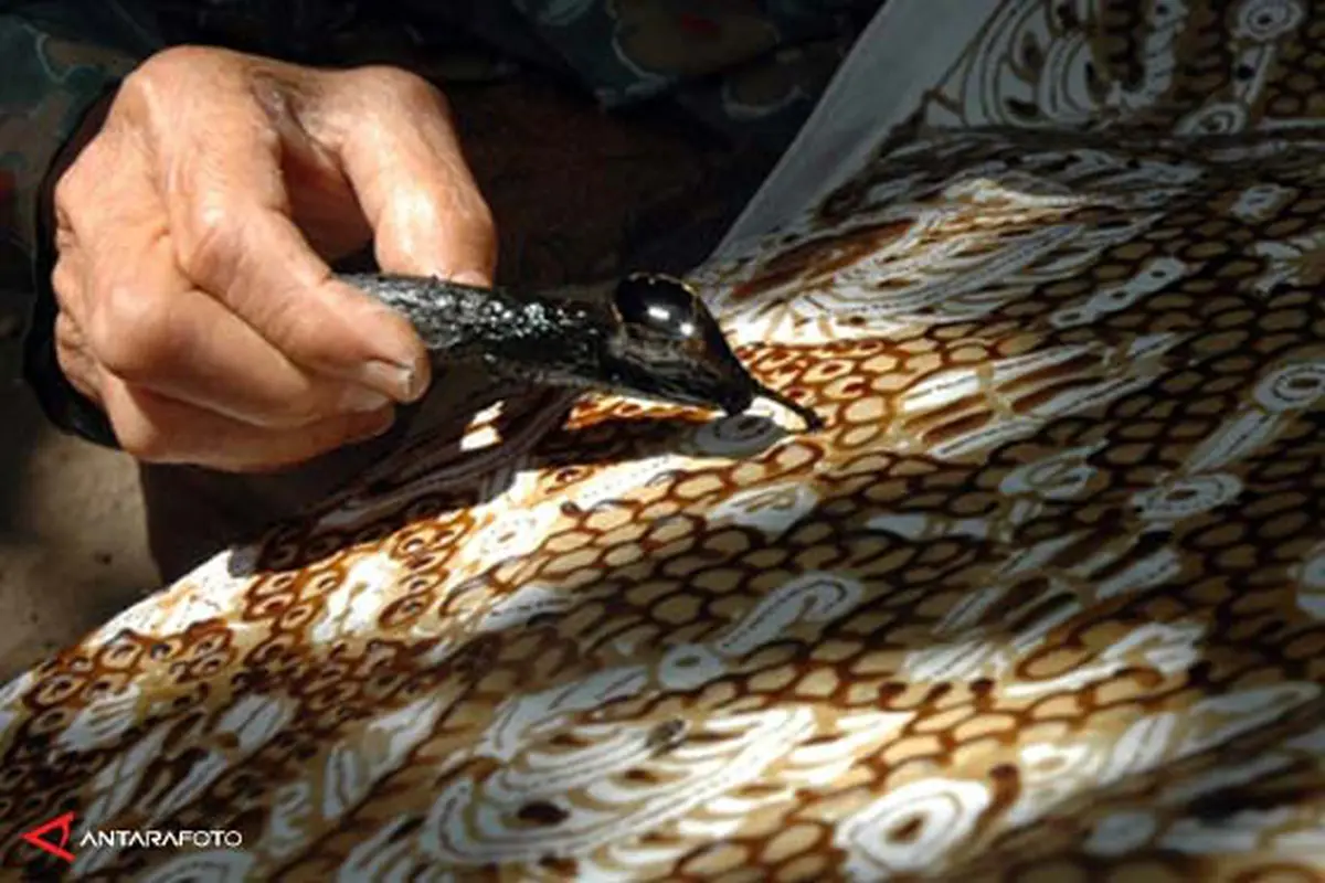 perngrajin-batik-130423b.jpg