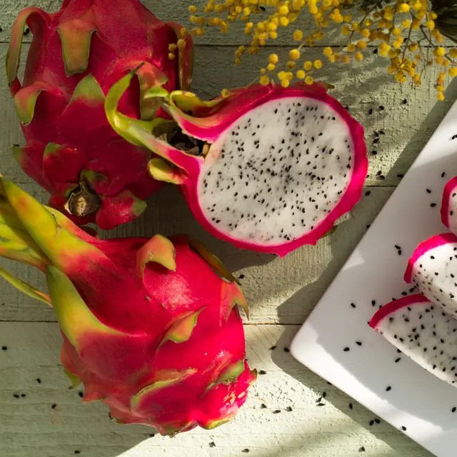 Banyak Khasiatnya Ini Manfaat Buah Naga Untuk Tubuh Lifestyle Fimela Com