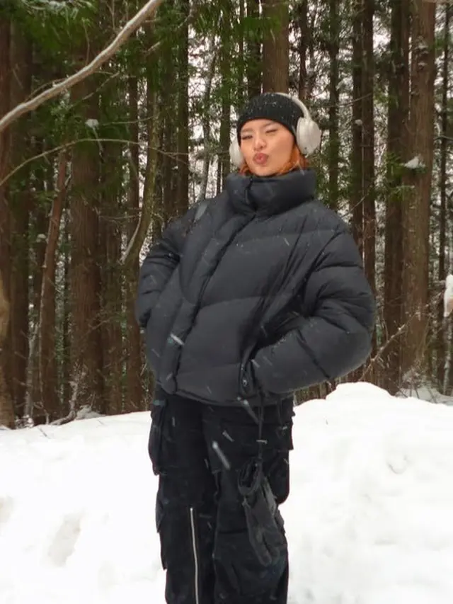 Zahwa Massaid saat Liburan Akhir Tahun ke Jepang. [@zahwamassaid]