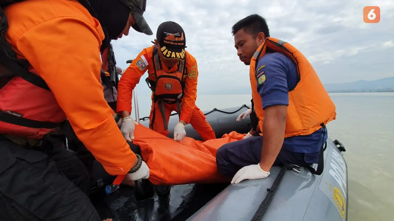 Akhir pencarian Rizki, bocah 12 tahun yang tenggelam di Sungai Palu (Heri Susanto/Liputan6.com)
