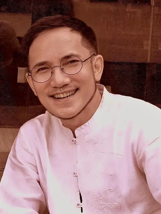 (Instagram/yanajulio60)