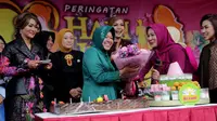 Peringatan Hari Ibu Pemerintah Kota Surabaya bareng Inul (Liputan6.com/ Dian Kurniawan)