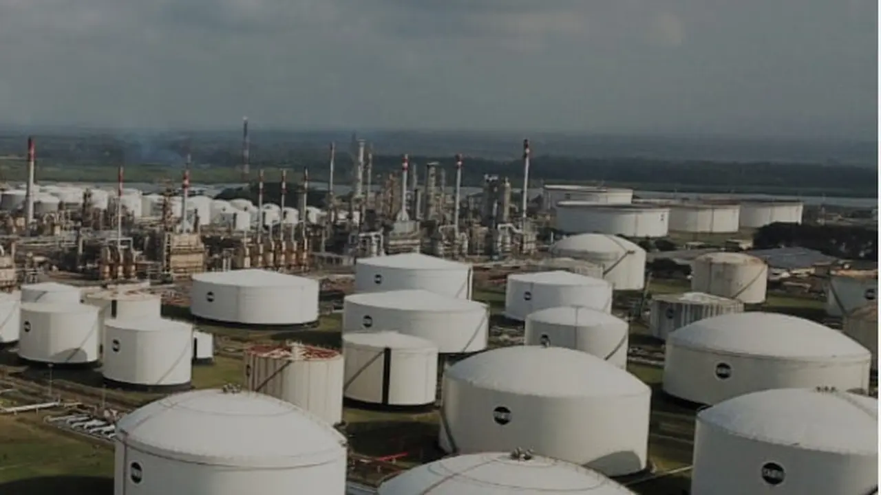 PT Kilang Pertamina Internasional (KPI) memiliki misi untuk menjalankan bisnis kilang minyak dan petrokimia secara profesional dan berstandar internasional dengan prinsip keekonomian yang kuat dan berwawasan lingkungan.