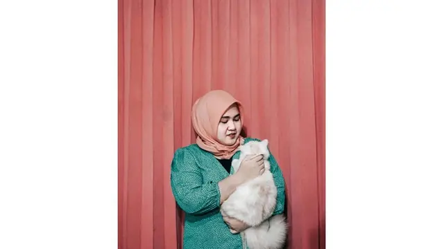 Ingat Pemeran Yulia 'Putih Abu-Abu'? Ini 6 Potret Terbarunya Tampil Berhijab